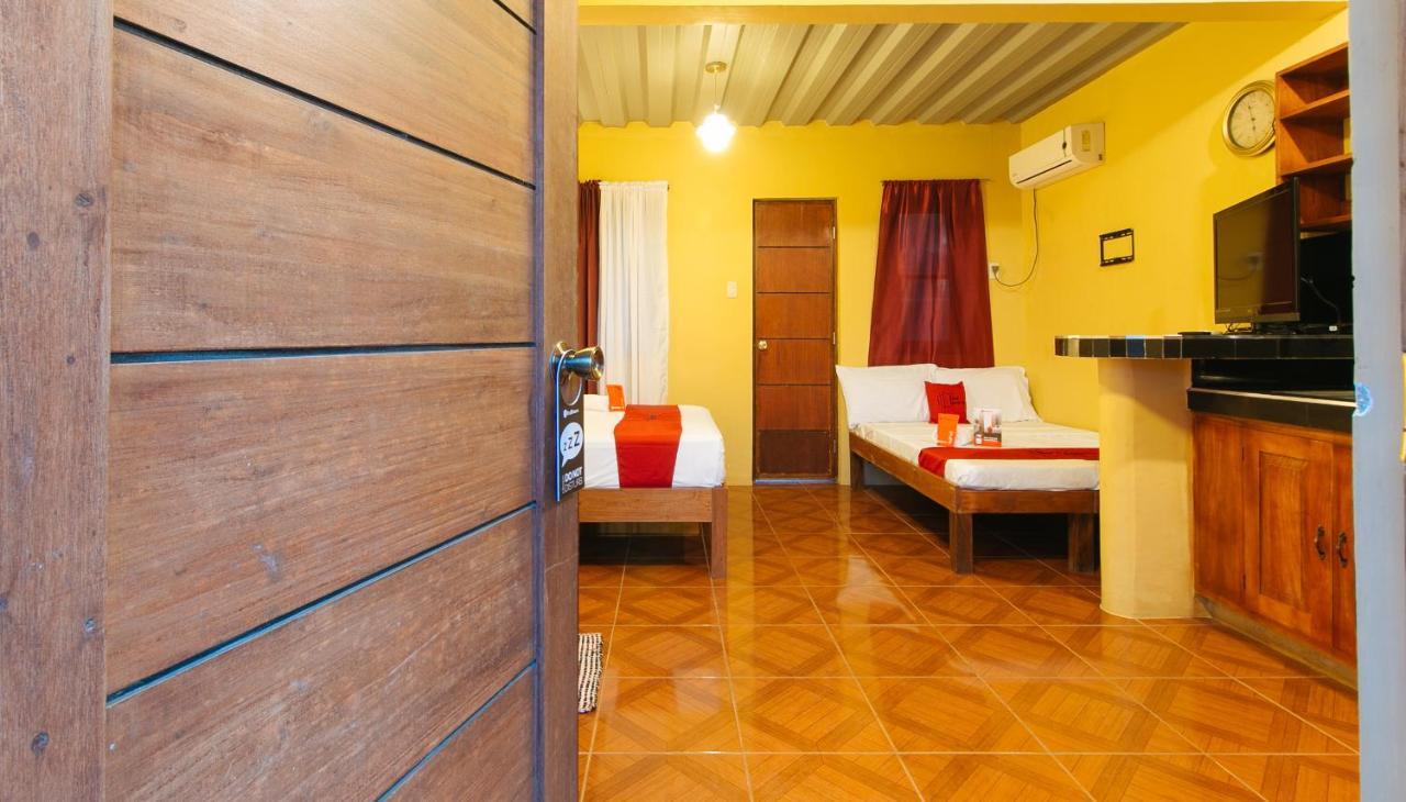 เรดดอร์ซ พลัส แอท มาลาบัก ซิลัง Hotel Silang ภายนอก รูปภาพ
