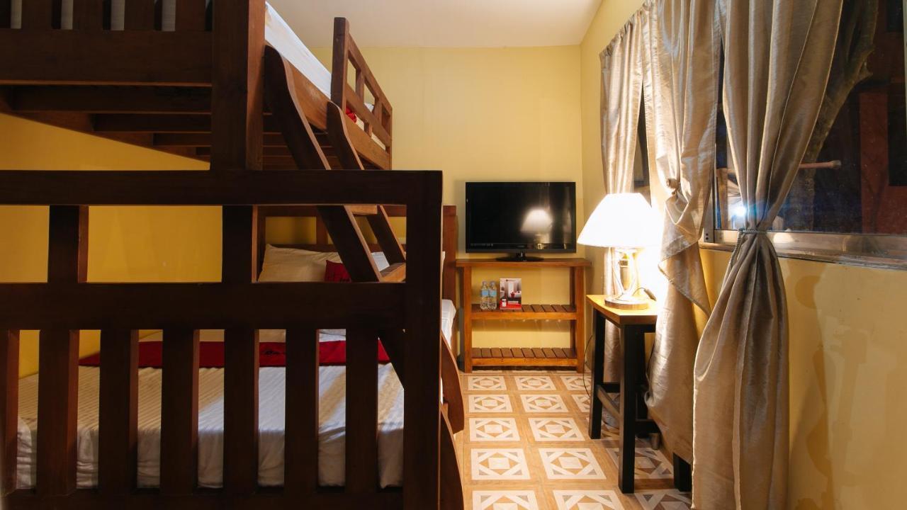 เรดดอร์ซ พลัส แอท มาลาบัก ซิลัง Hotel Silang ภายนอก รูปภาพ