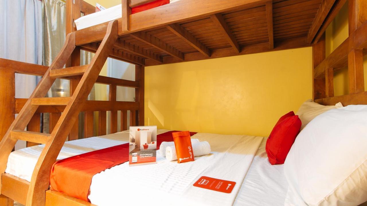 เรดดอร์ซ พลัส แอท มาลาบัก ซิลัง Hotel Silang ภายนอก รูปภาพ