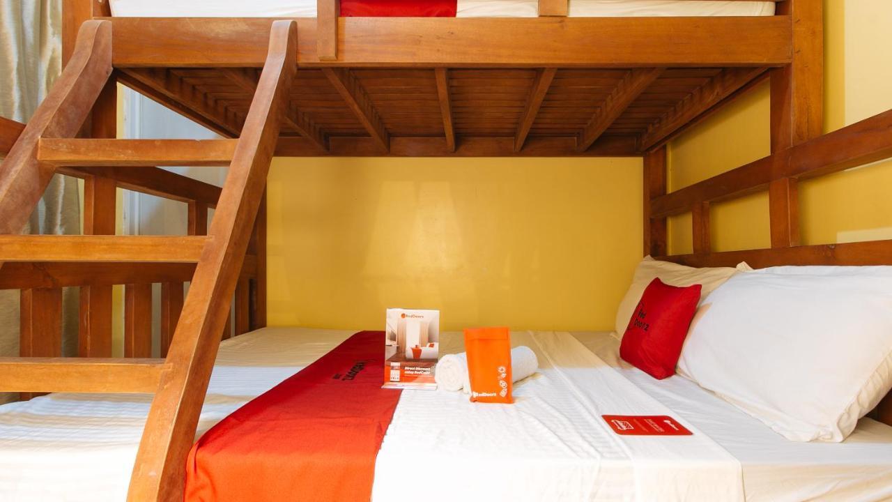 เรดดอร์ซ พลัส แอท มาลาบัก ซิลัง Hotel Silang ภายนอก รูปภาพ