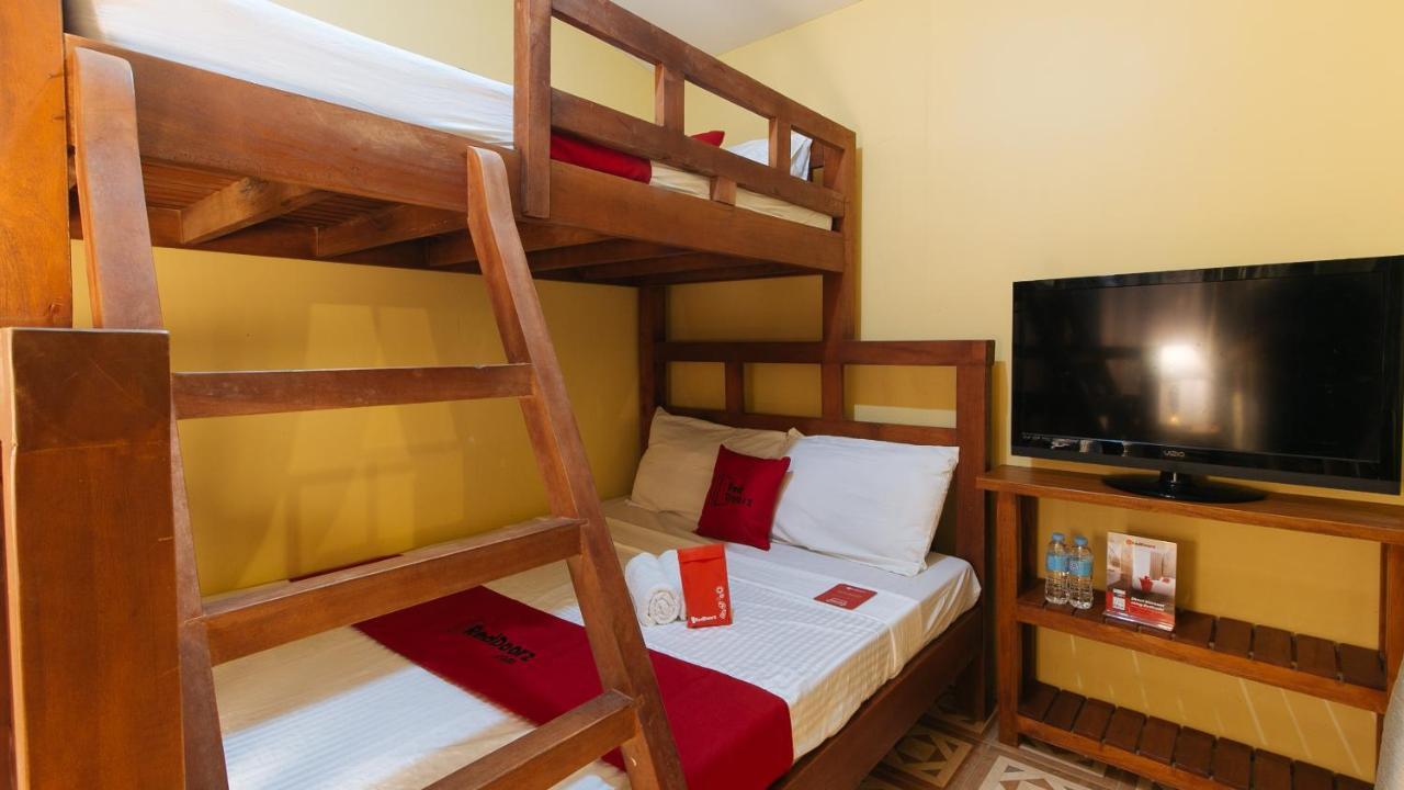 เรดดอร์ซ พลัส แอท มาลาบัก ซิลัง Hotel Silang ภายนอก รูปภาพ