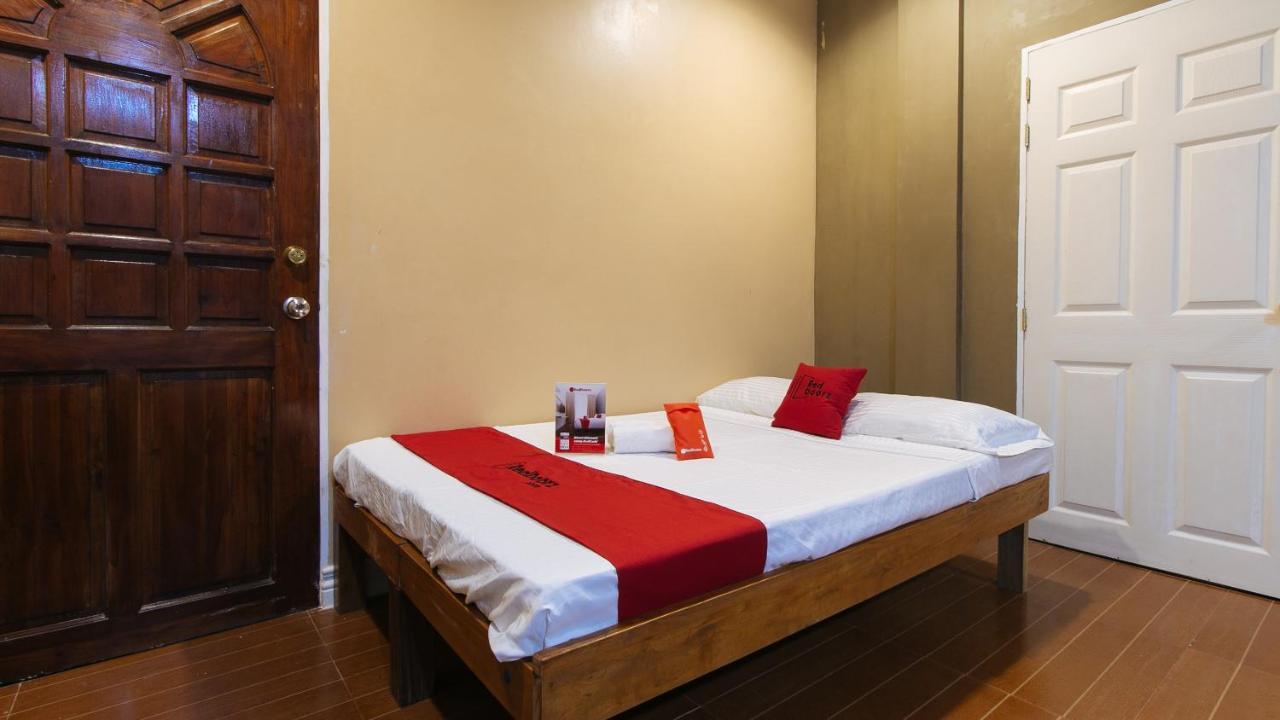 เรดดอร์ซ พลัส แอท มาลาบัก ซิลัง Hotel Silang ภายนอก รูปภาพ